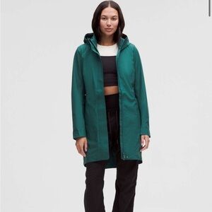 NWT lululemon rain rebel insulated jacket coat